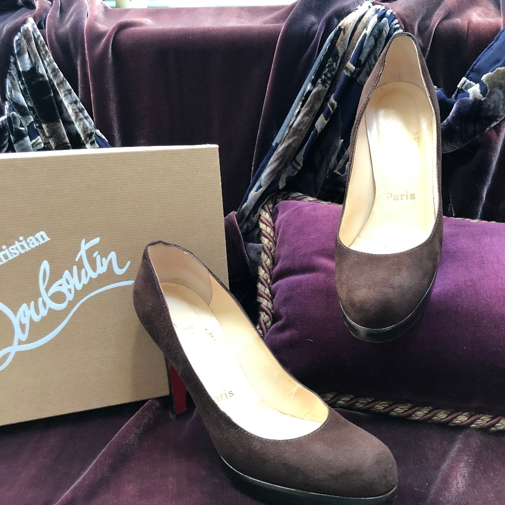 Louboutin Brown Suede Pump